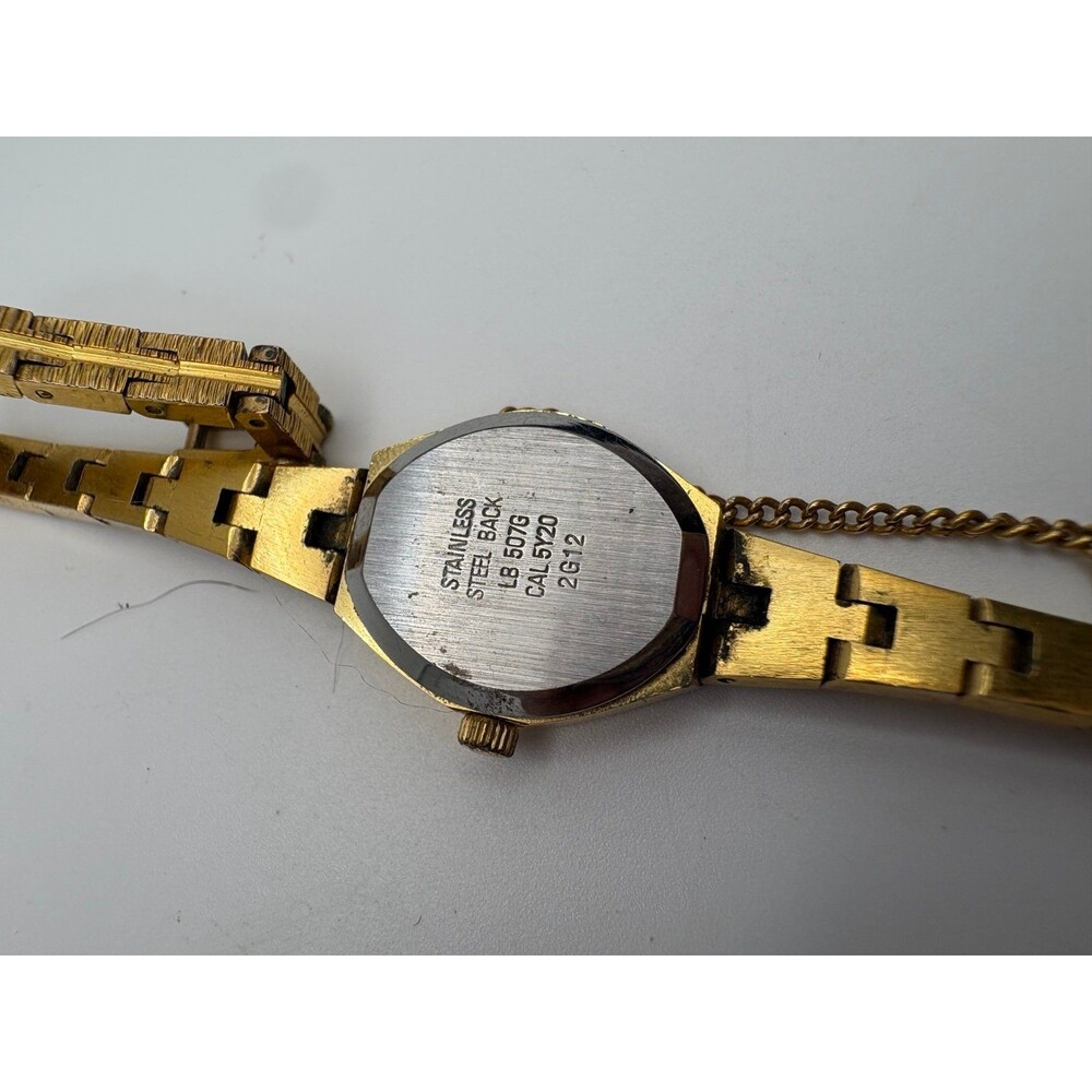 Vintage Accurist Gold Tone Diamond Accent Quartz Oval Ladies Watch LB 507G - Picture 7 of 8